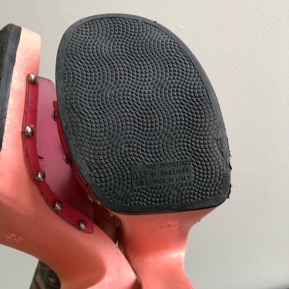 Pink Y2K heeled Barbie shoes of your dreams - Picture 5 of 5